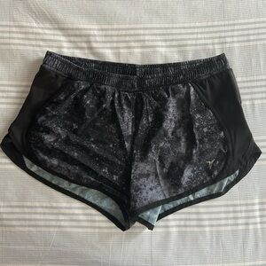 Active by Old Navy Black Printed Athletic Shorts